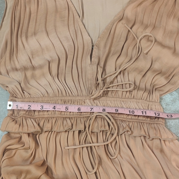 H&M V-Neck Dress-Powder Pink (Rose Gold)-Size 8 - Picture 8 of 9